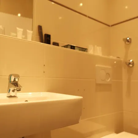 Residenz 3* Dusseldorf